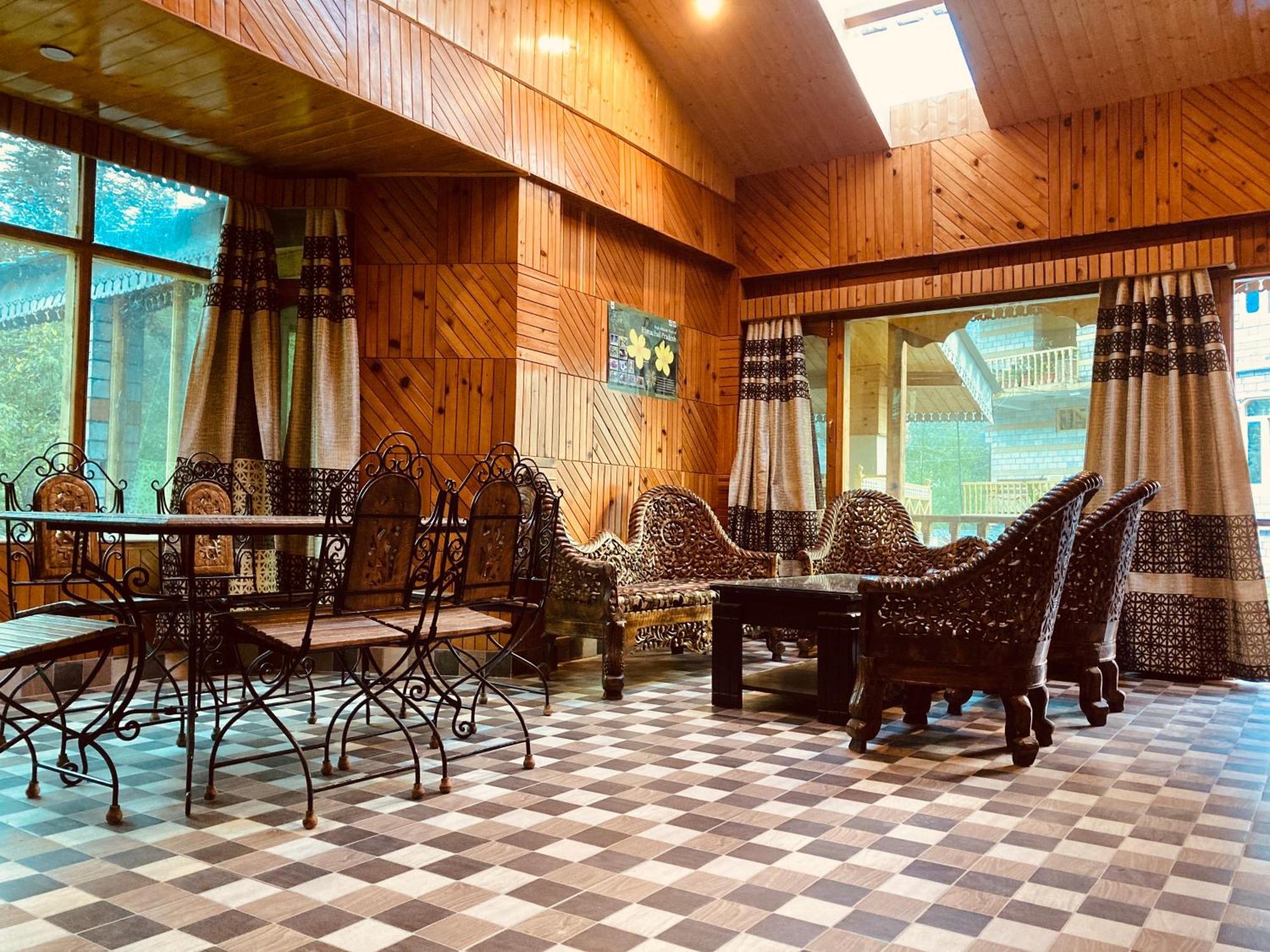 Woods Villa Cottage, Manali Buitenkant foto