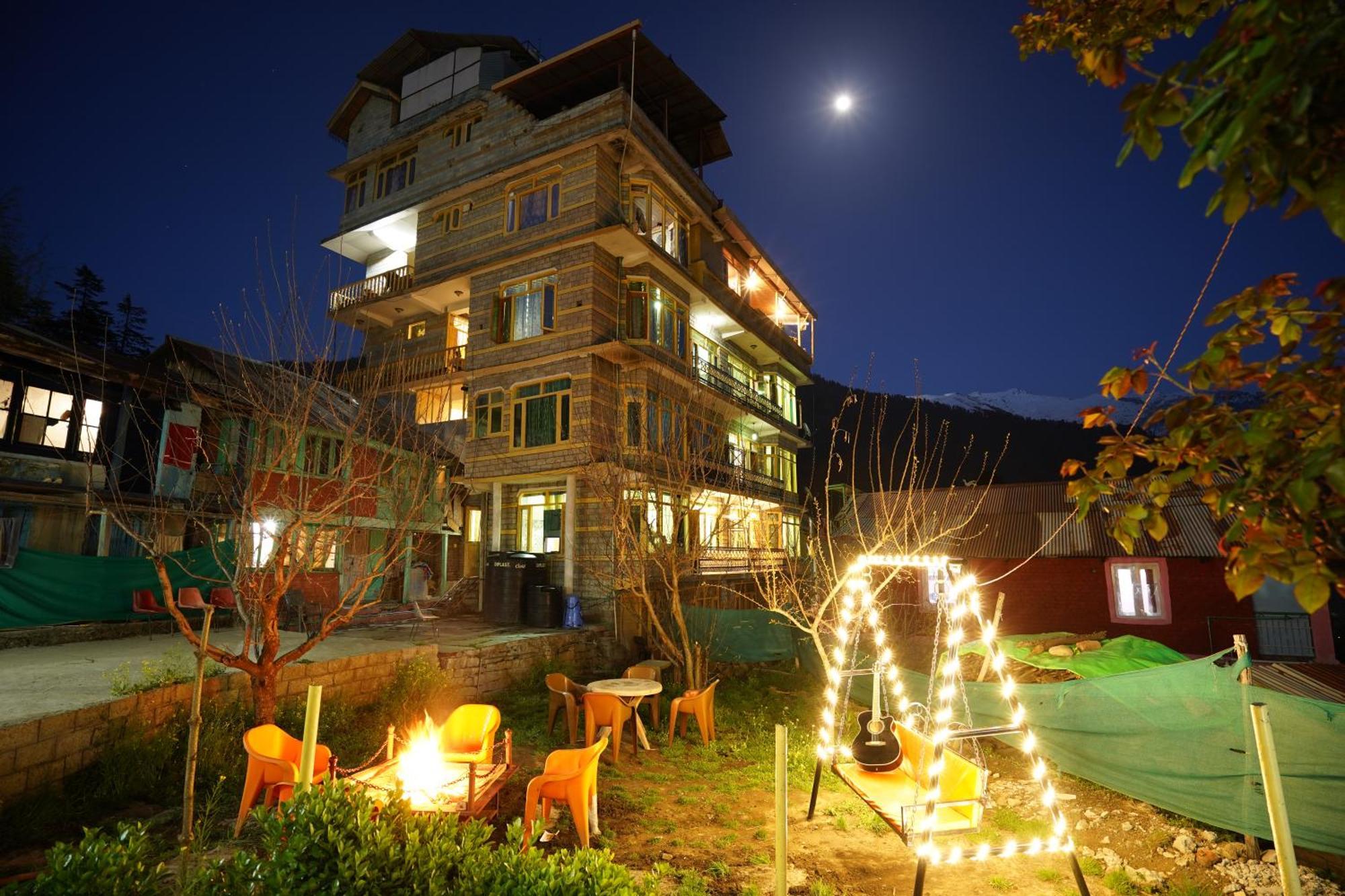 Woods Villa Cottage, Manali Buitenkant foto