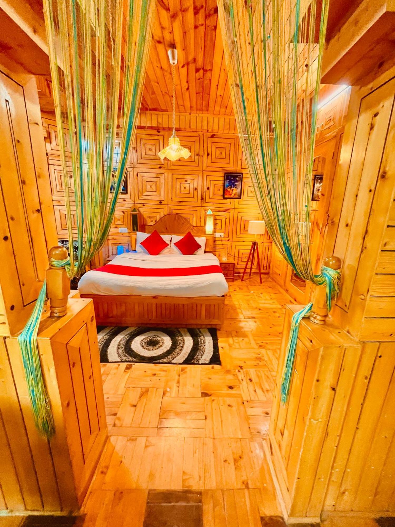 Woods Villa Cottage, Manali Buitenkant foto