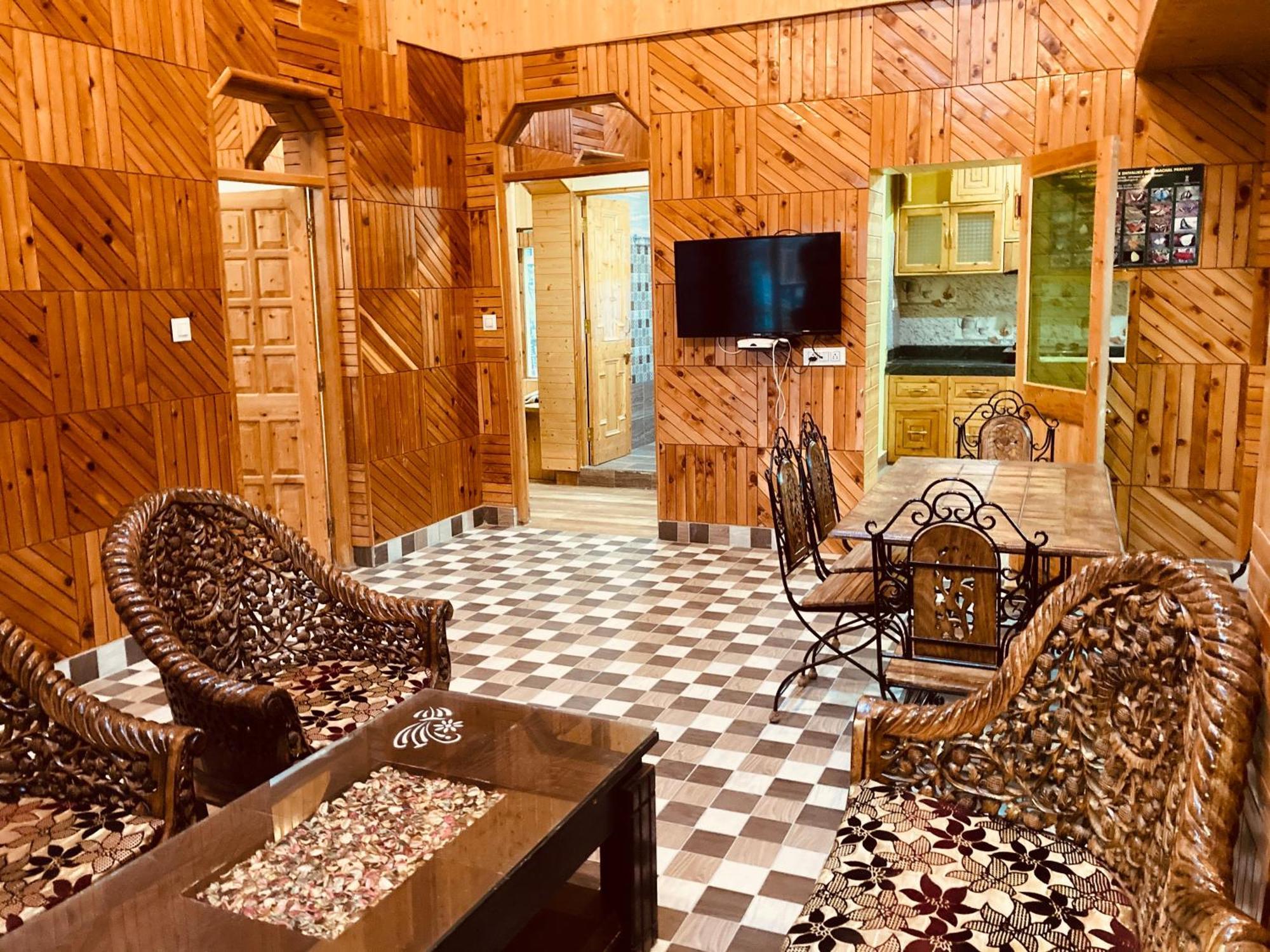 Woods Villa Cottage, Manali Buitenkant foto