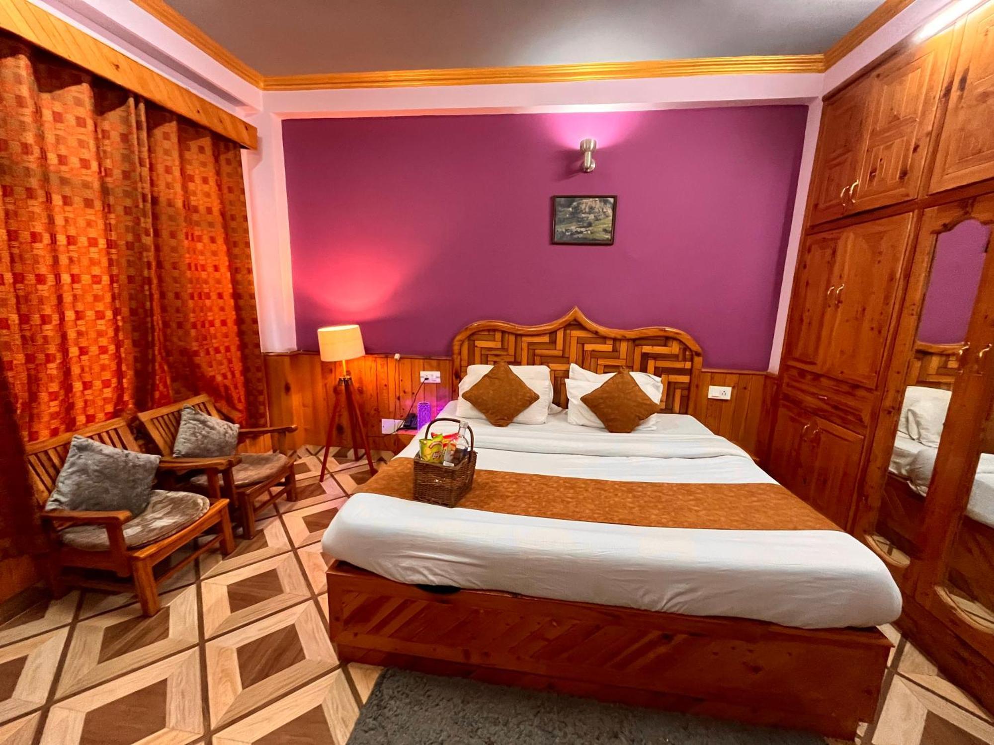 Woods Villa Cottage, Manali Buitenkant foto